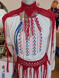 Macrame Choker on the Shoulder (red)