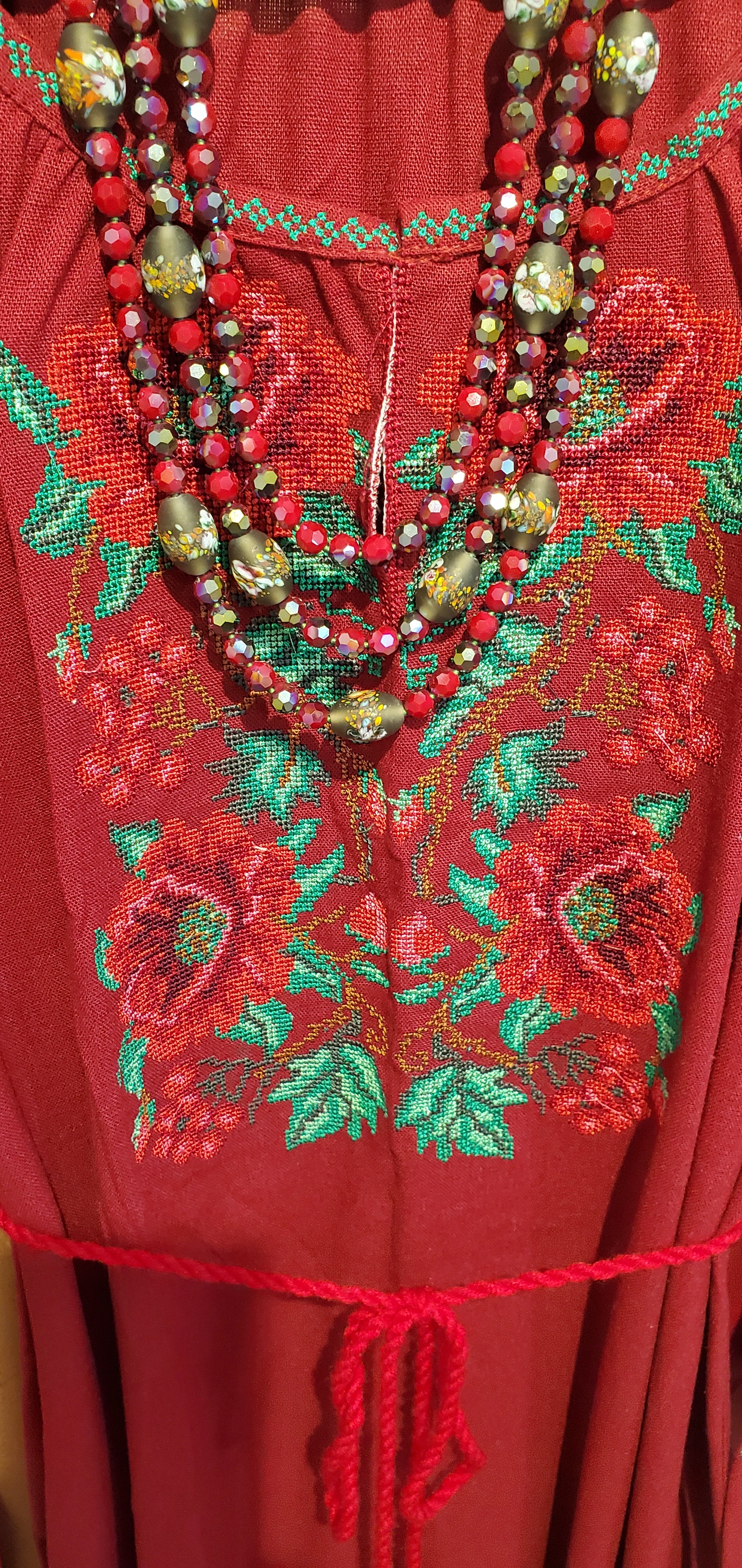 Embroidered dress burgundy