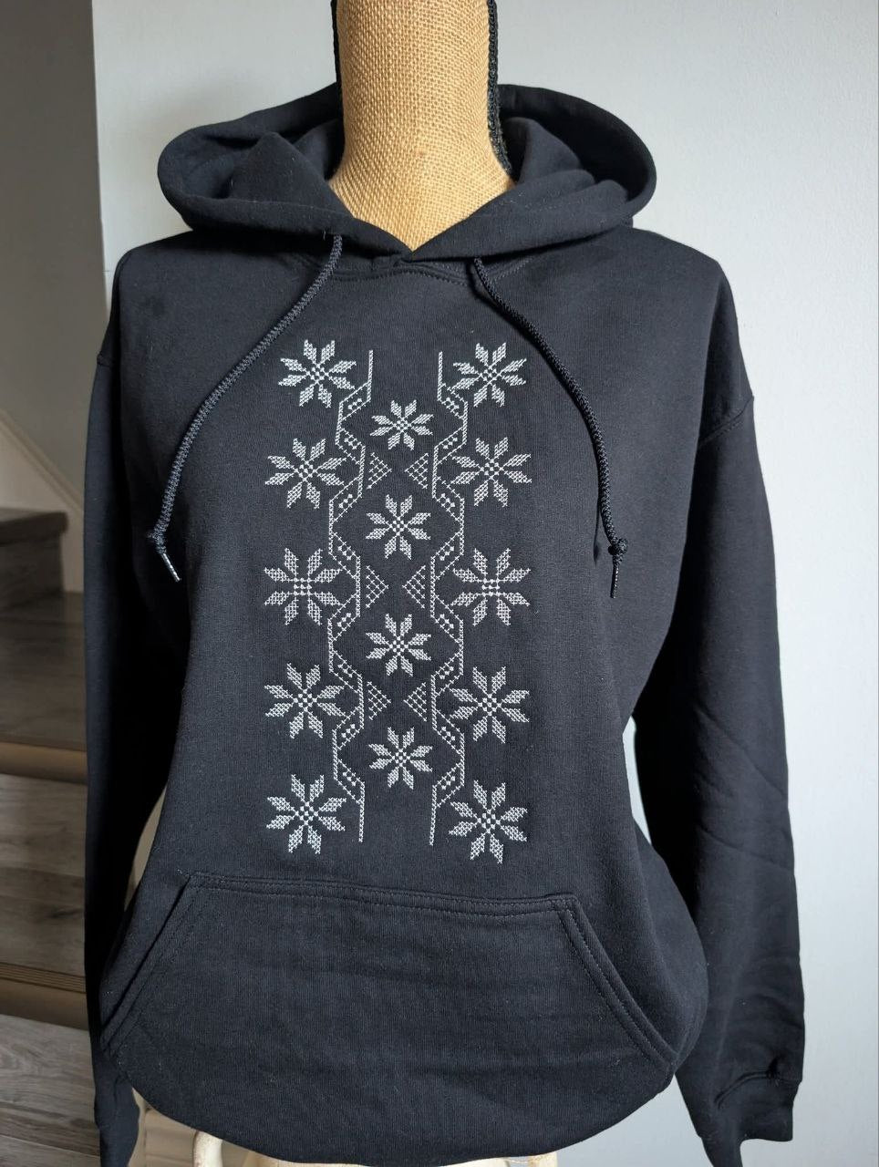 Hoodie with embroidery, black, size S, L