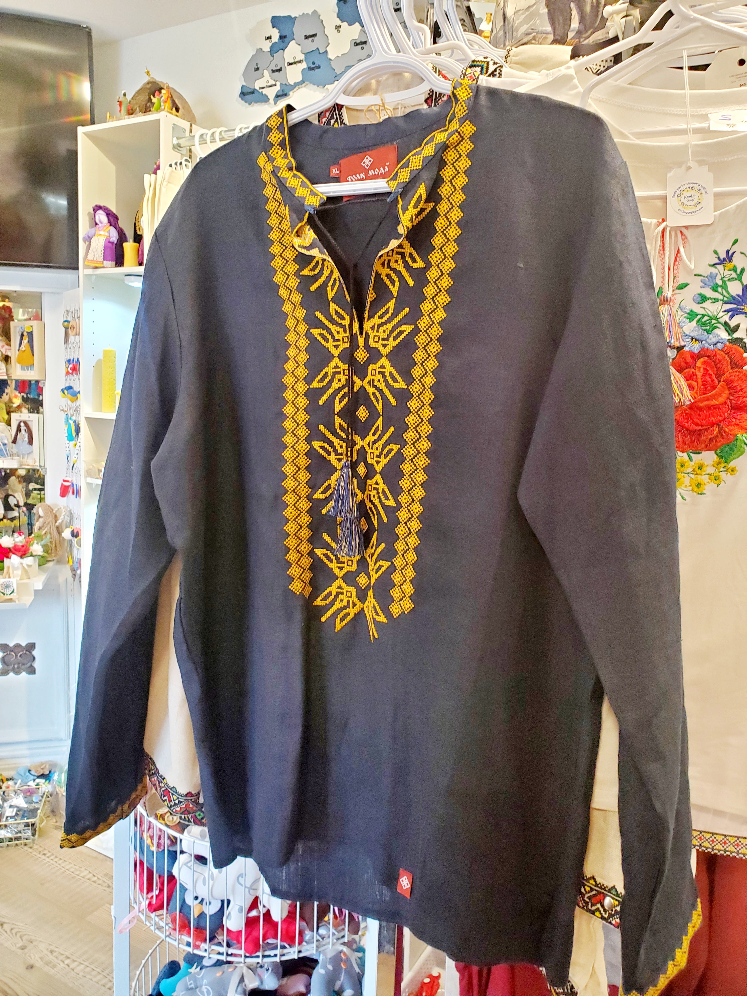 Linen Embroidered Men's Shirt, Size Xl