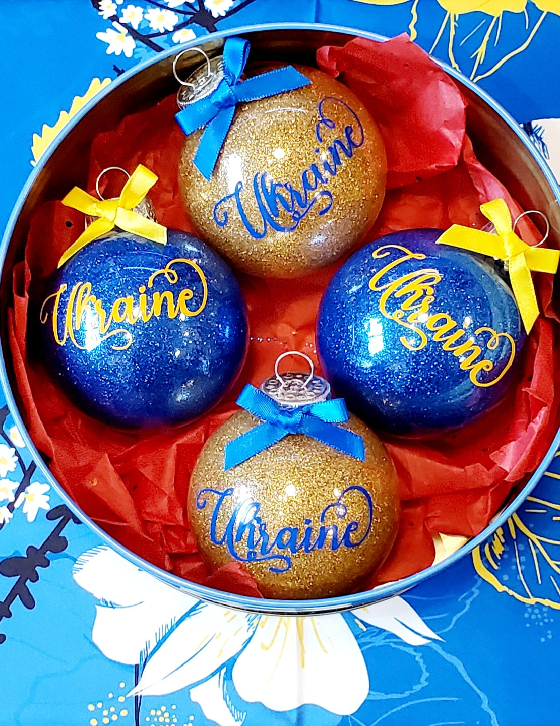 Christmas tree balls set 4 pcs