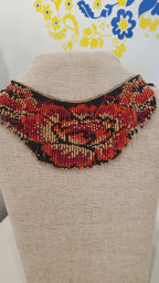 Beaded necklace "Rose"