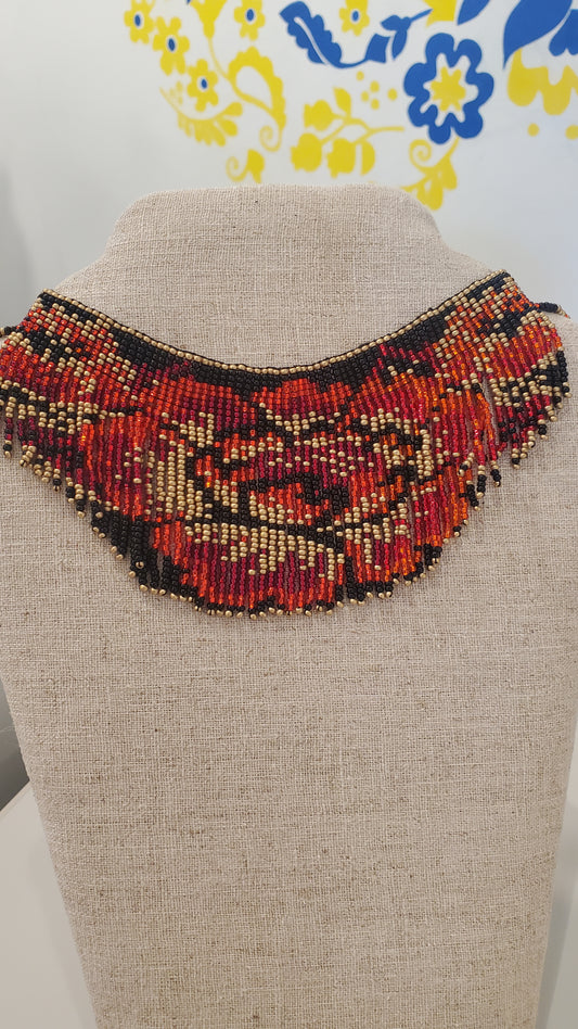 Beaded necklace "Rose"