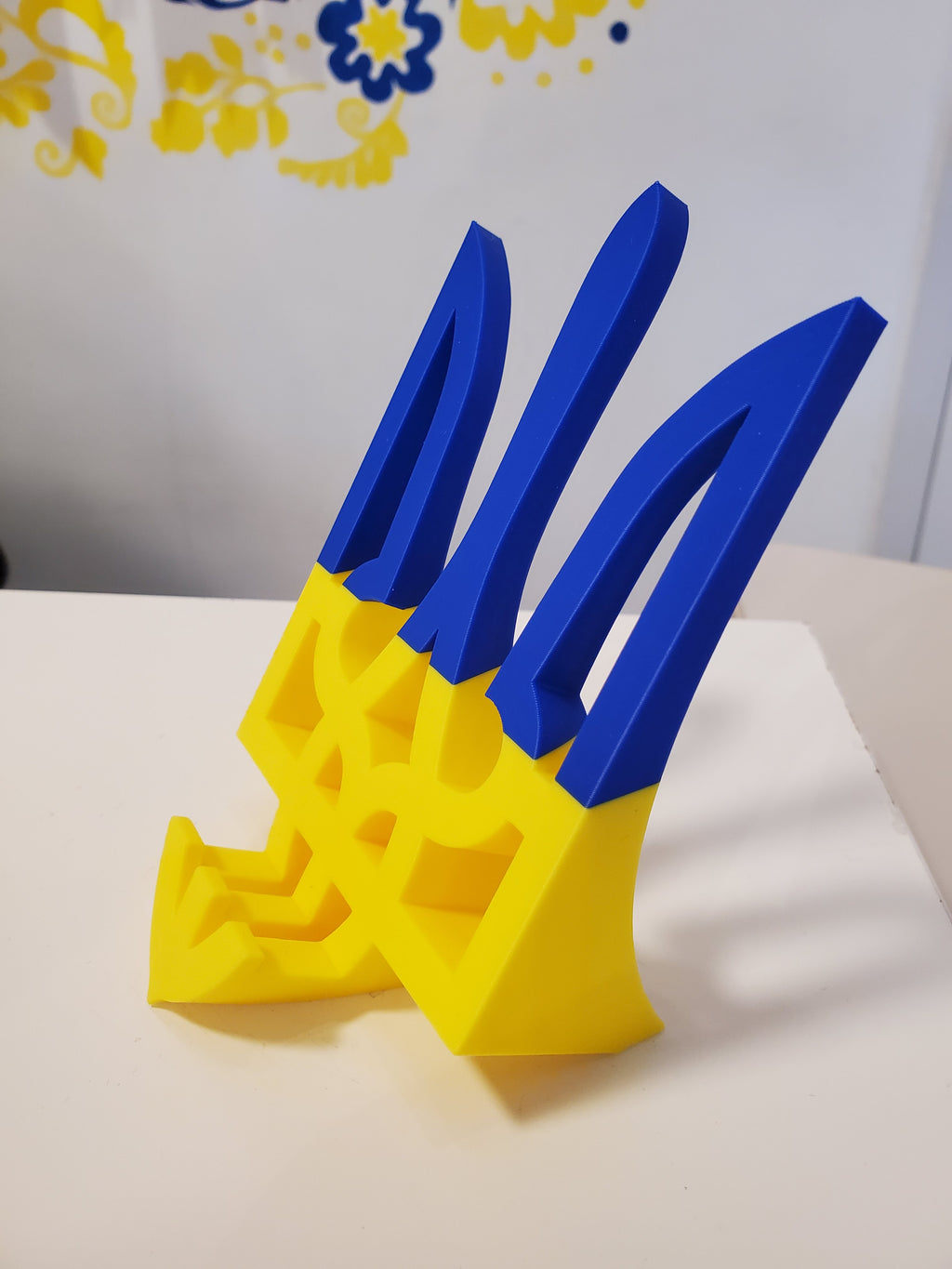 3D Printed Trident Phone Holder