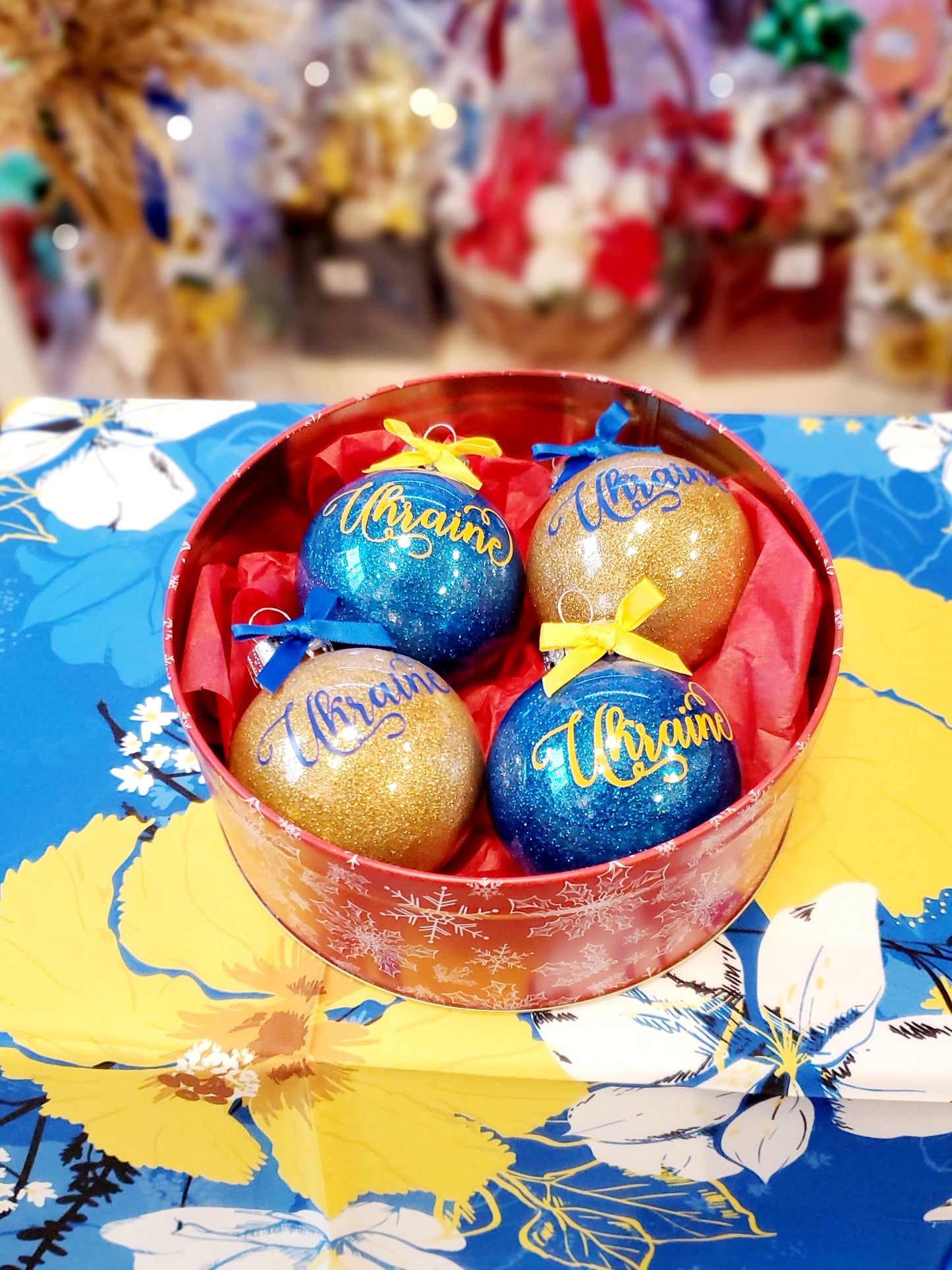 Christmas tree balls set 4 pcs