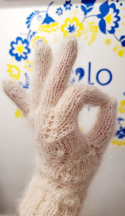 Goat wool gloves