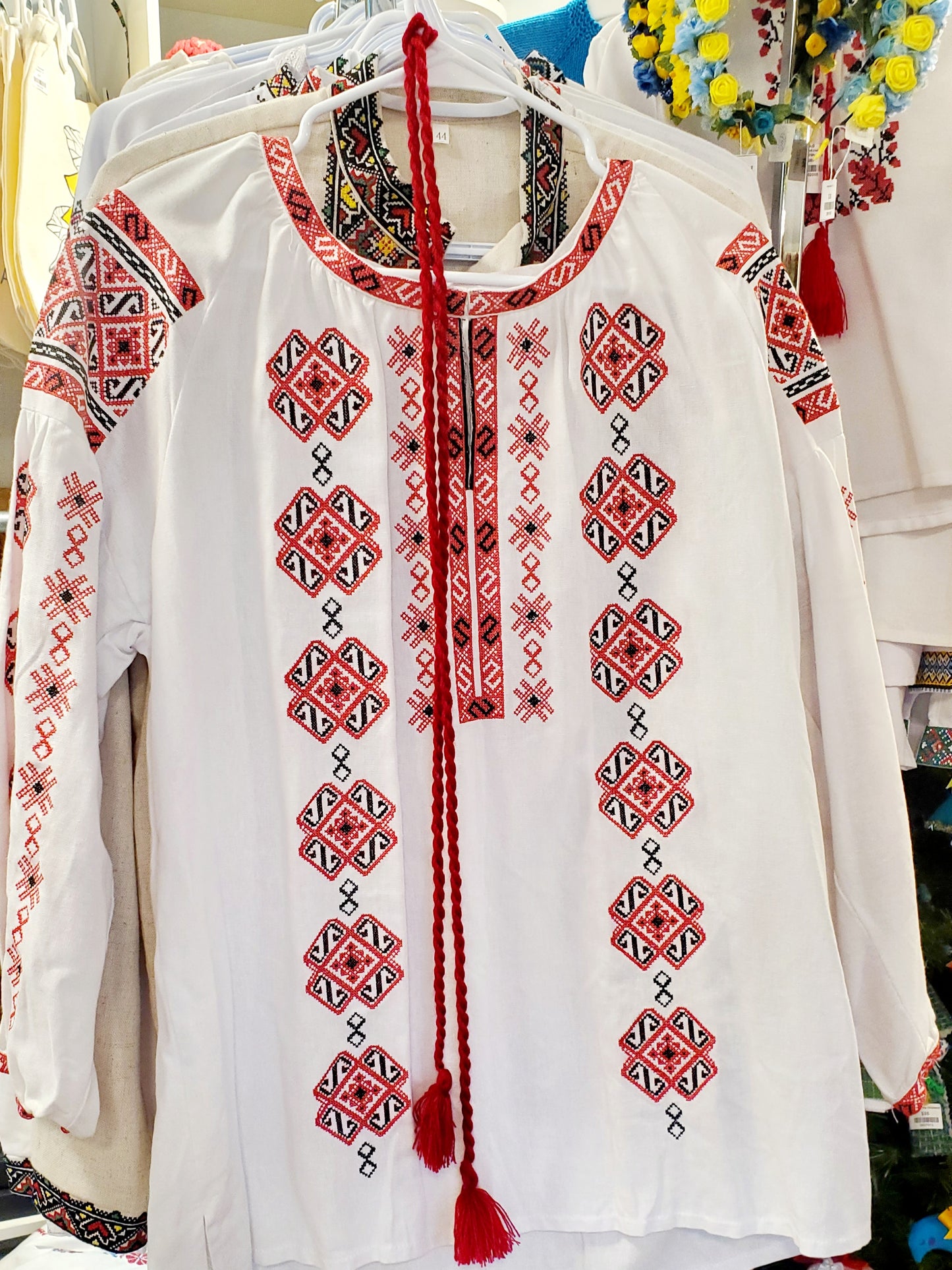 Embroidered women blouse White red/black ornament