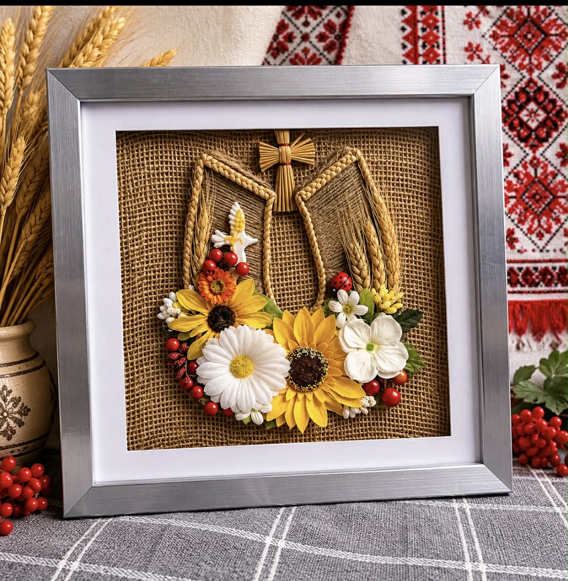 Wreath horseshoe in frame