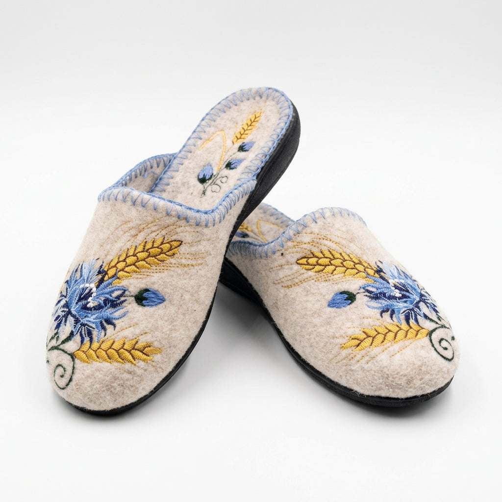 Women's embroidered slippers, size 36-40